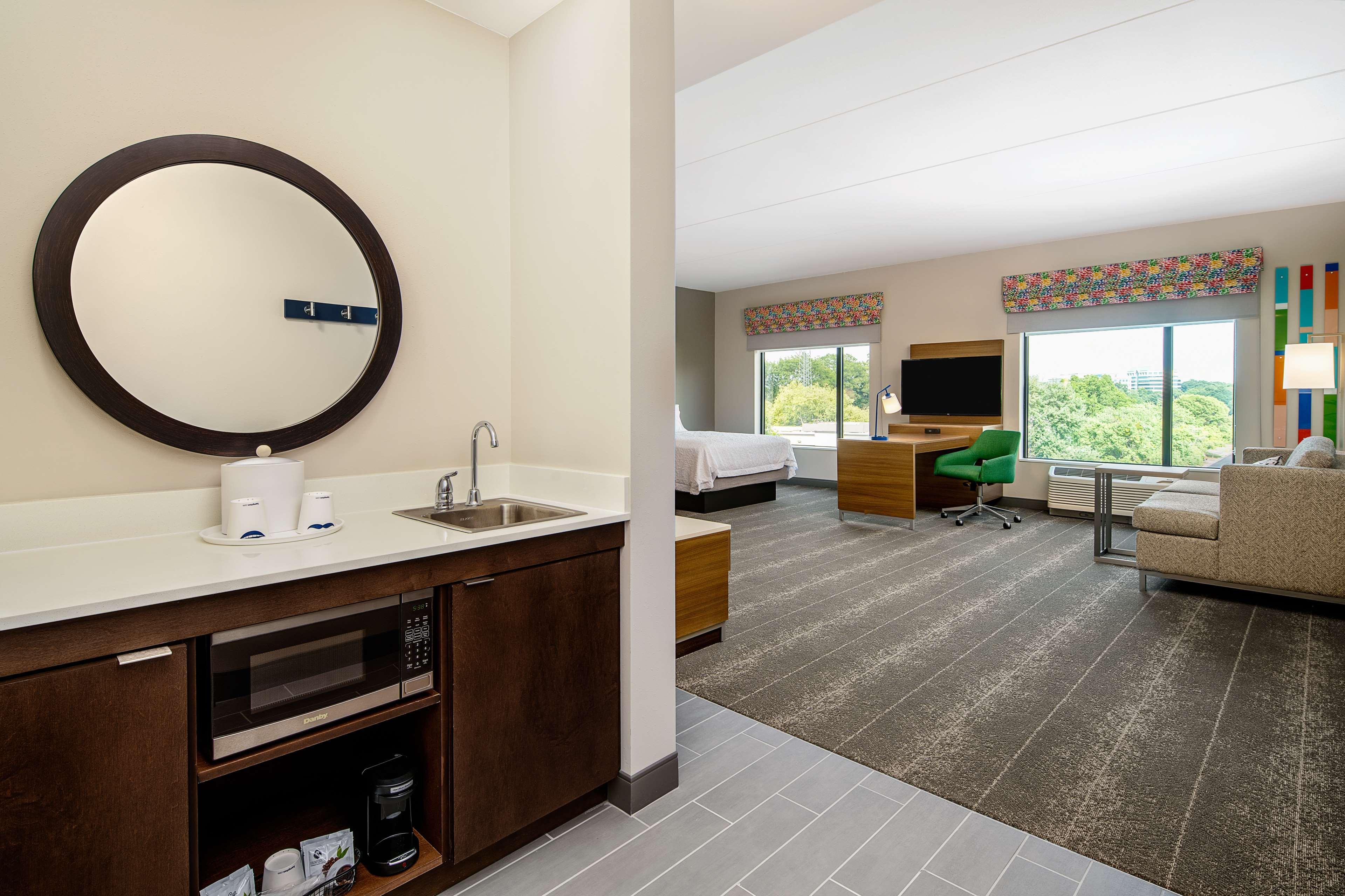 Hampton Inn & Suites Raleigh Midtown, Nc Екстер'єр фото