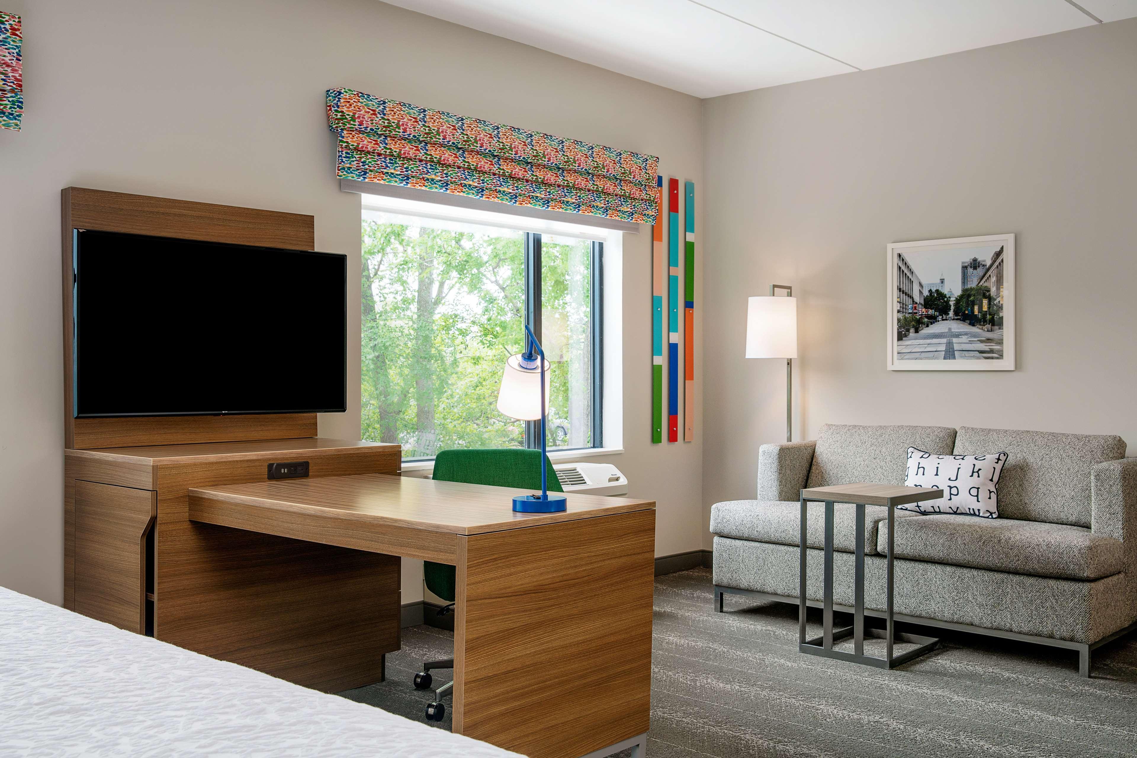 Hampton Inn & Suites Raleigh Midtown, Nc Екстер'єр фото