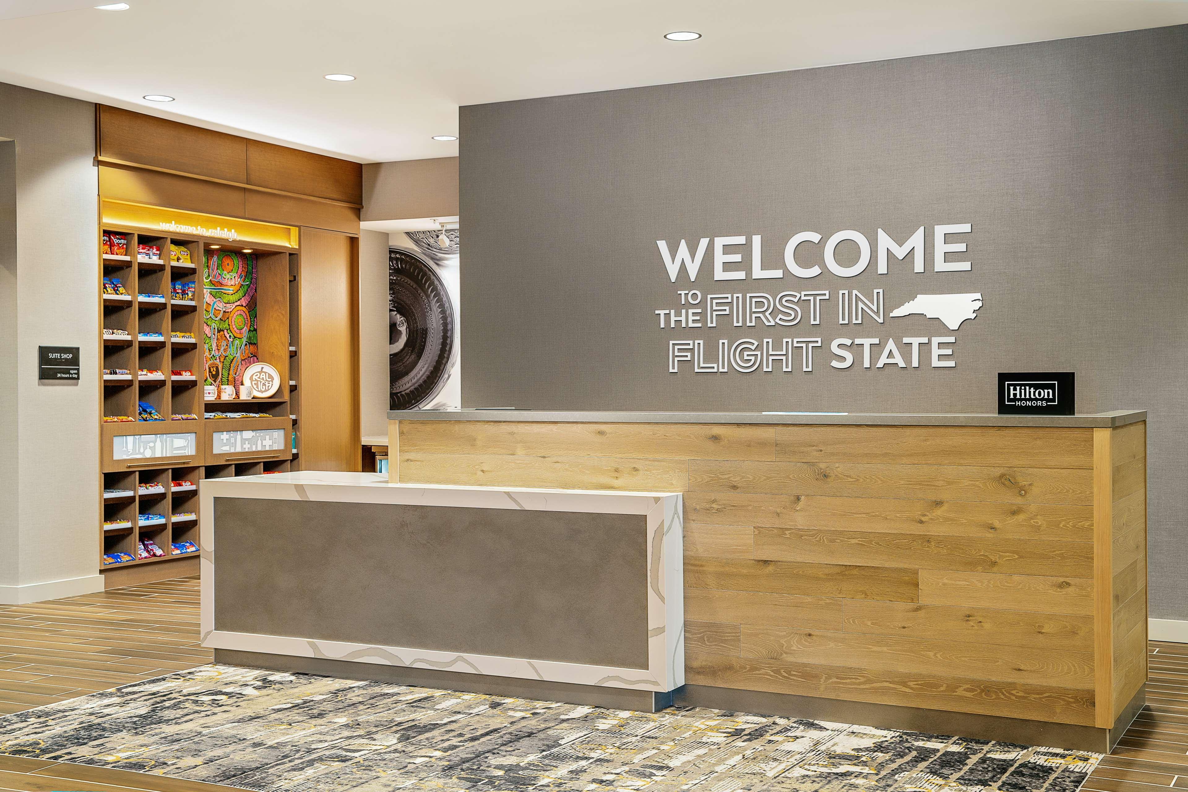 Hampton Inn & Suites Raleigh Midtown, Nc Екстер'єр фото