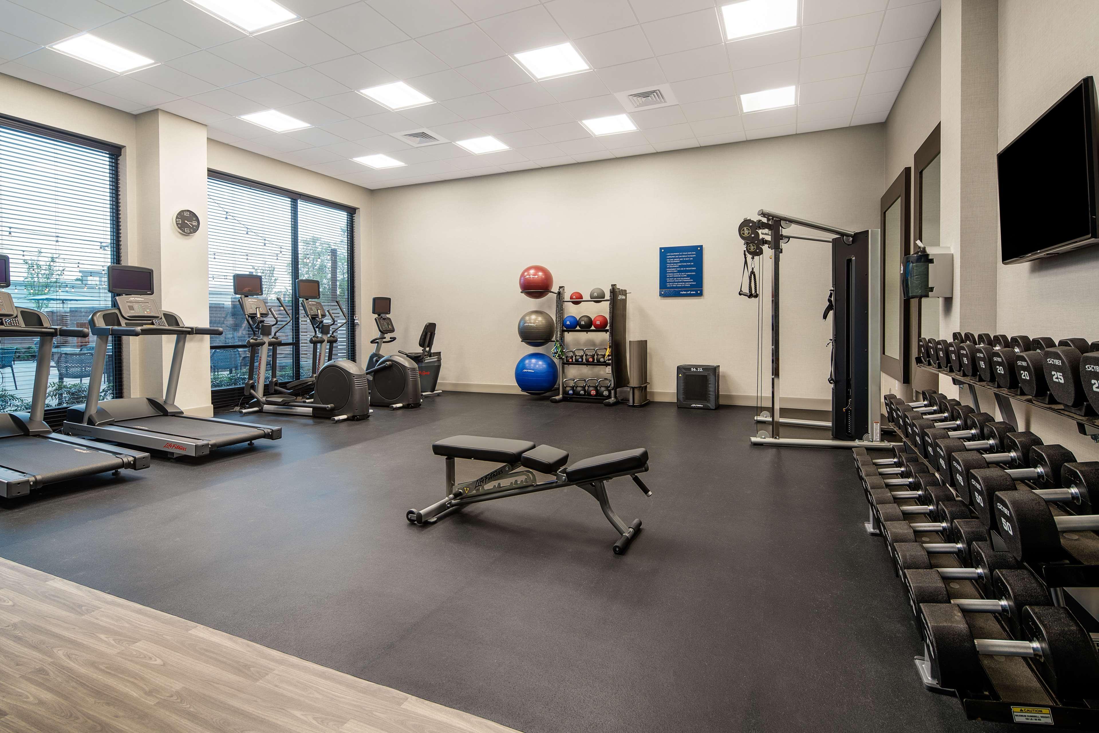 Hampton Inn & Suites Raleigh Midtown, Nc Екстер'єр фото