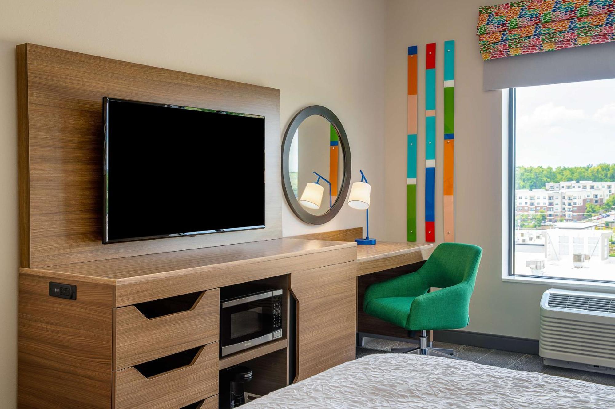 Hampton Inn & Suites Raleigh Midtown, Nc Екстер'єр фото